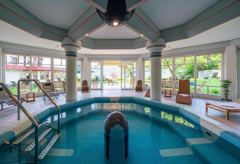 Отель Alexanderhof