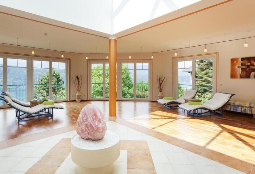 Отель Alexanderhof