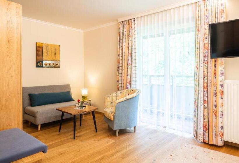 Отель Alexanderhof