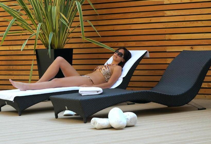 בית מלון כפרי Alia Appartements & Wellness