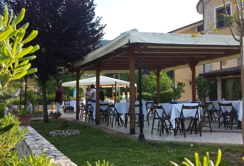 Отель Borgo Antico   Poggiòlo Del Principe