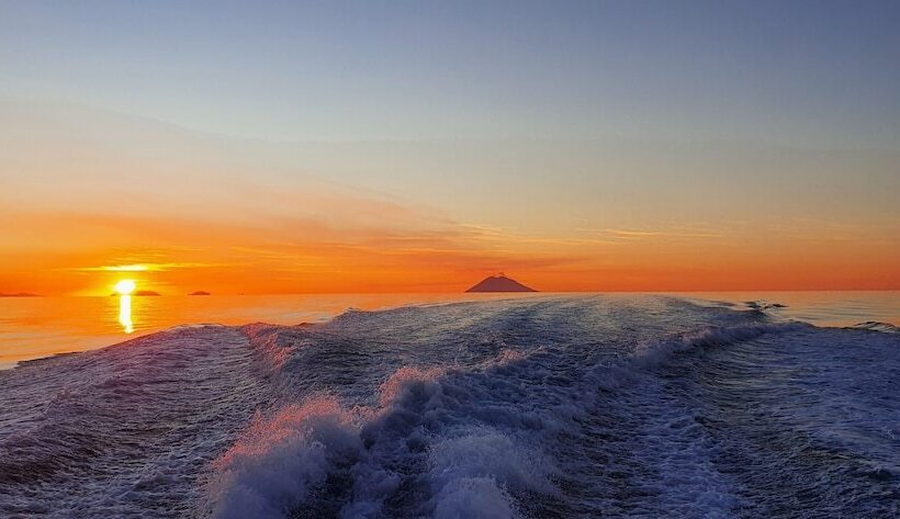 Отель Borgo Di Santa Barbara