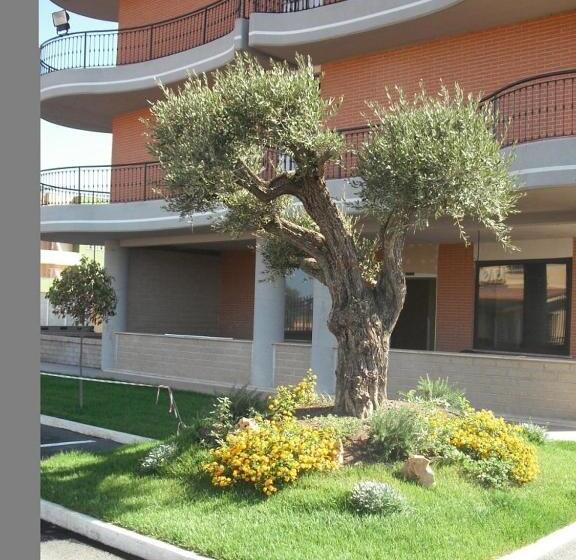 B&b Hotel Pomezia Cortese