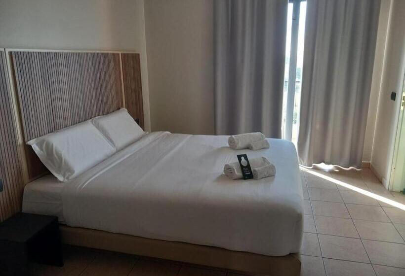 B&b Hotel Pomezia Cortese