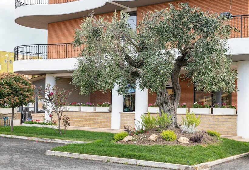 B&b Hotel Pomezia Cortese