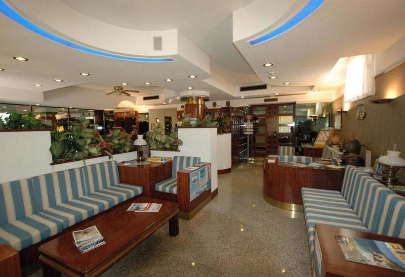 호텔 Crystal & Residence