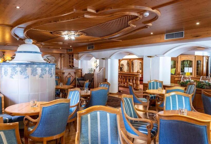 هتل Europeo Alpine Charme & Wellness