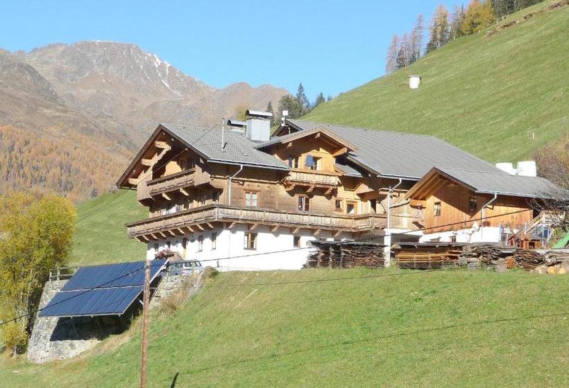 فندق Ferienwohnungen & Almhütten Gutwenger