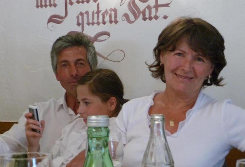 فندق Ferienwohnungen & Almhütten Gutwenger