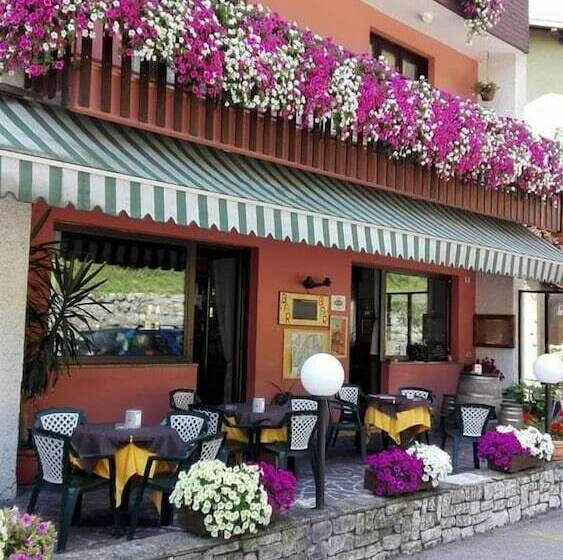 فندق Garni Rosa