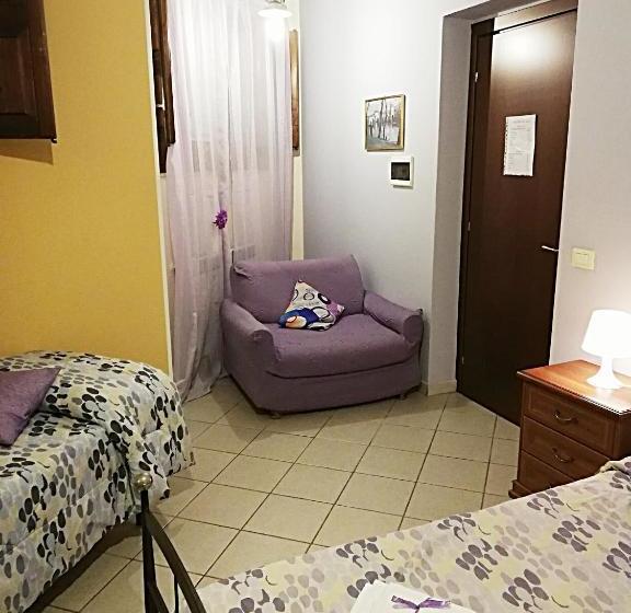 Отель B&b Girosa