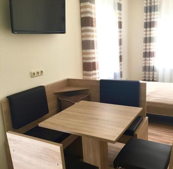 호텔 Gösser Bachgasslhof    Bed And Breakfast    Apartments