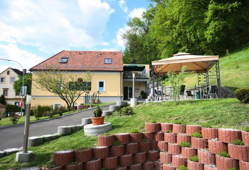 호텔 Gösser Bachgasslhof    Bed And Breakfast    Apartments