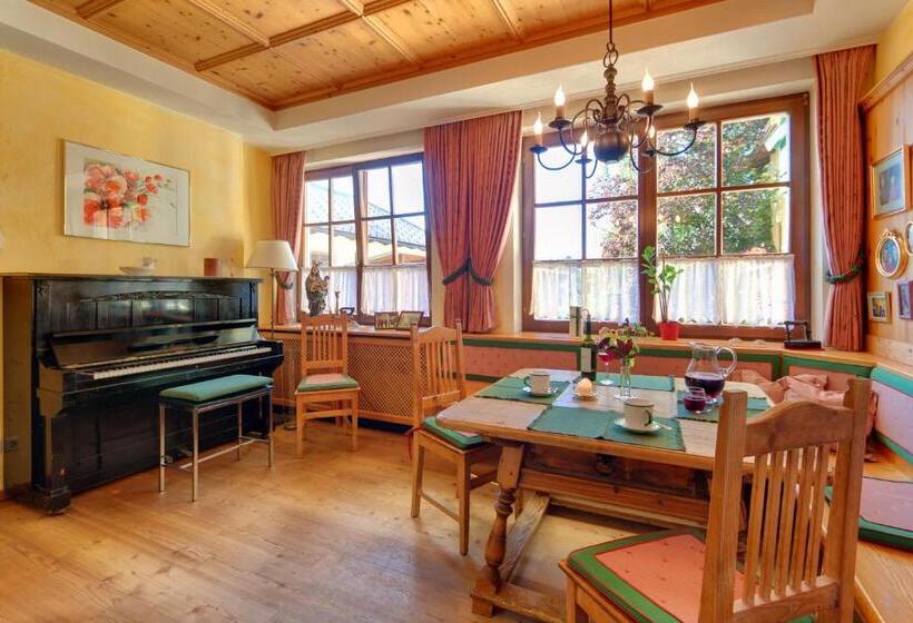 בית מלון כפרי Kogler