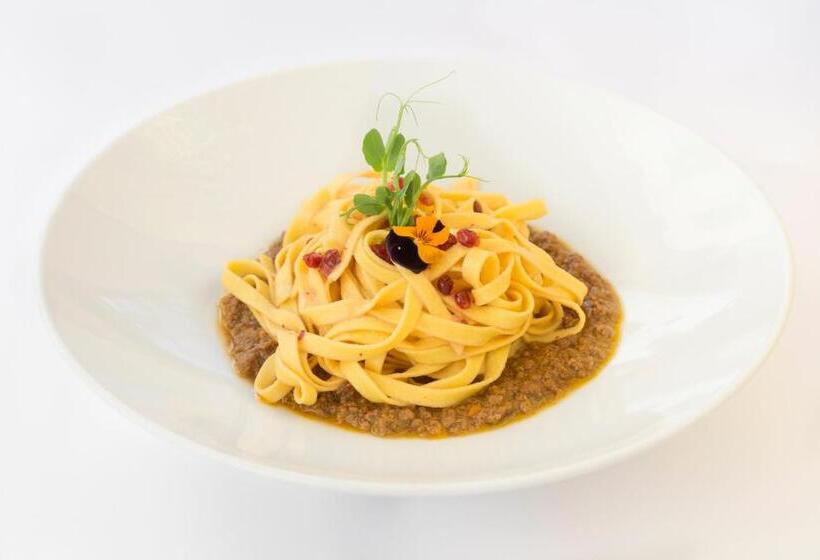 Historic Hotel Ristorante La Stua