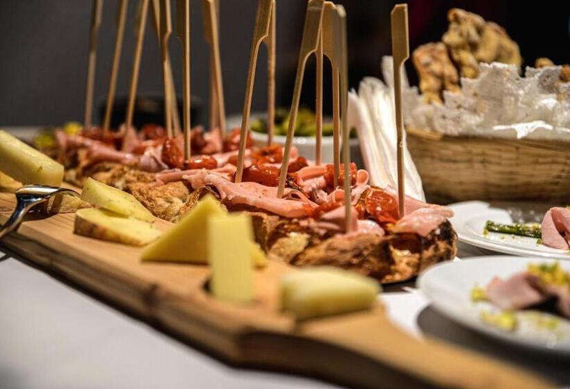 Historic Hotel Ristorante La Stua