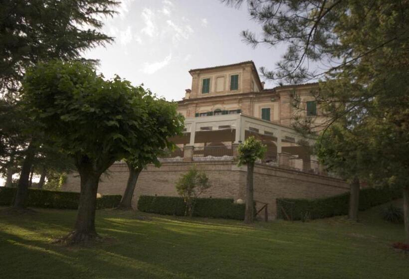 בית מלון כפרי Marchese Del Grillo