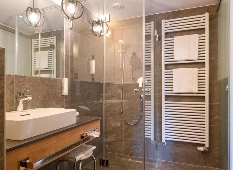 酒店 Nagglerhof Am Weissensee