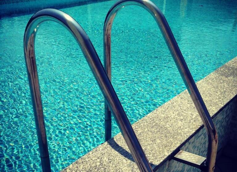 בית מלון כפרי Nember