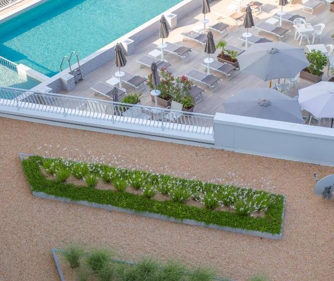 בית מלון כפרי Nember