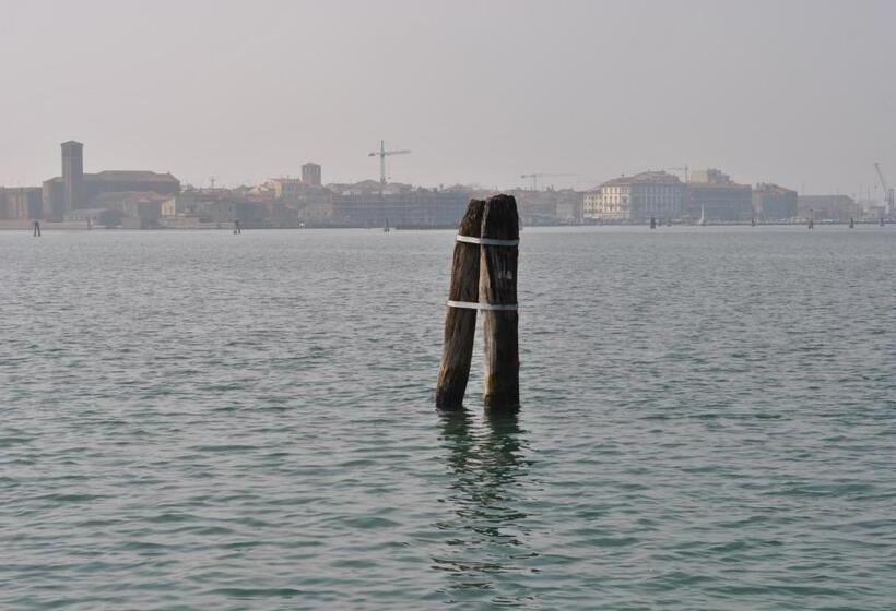 ホテル Park E Mobil Home