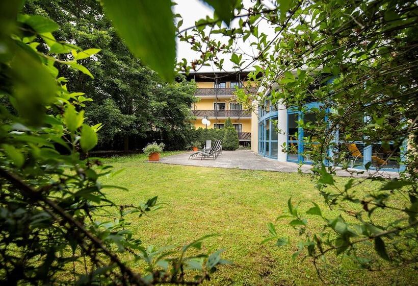 Parkhotel Zur Klause