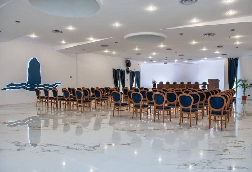 هتل Pizzomunno Vieste Palace