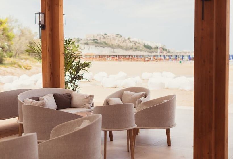 هتل Pizzomunno Vieste Palace