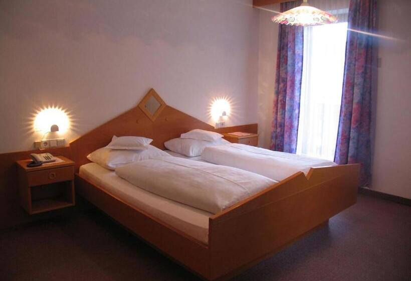 בית מלון כפרי Reichegger