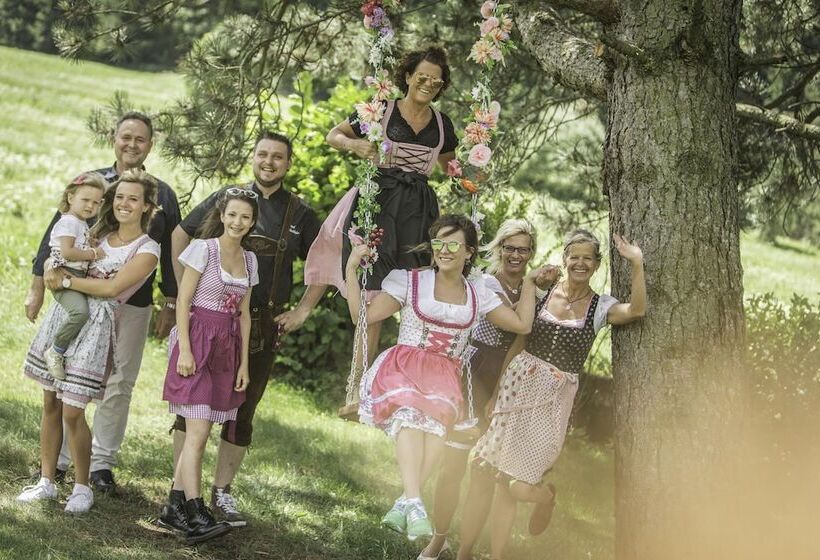 בית מלון כפרי Reichegger