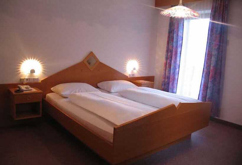 בית מלון כפרי Reichegger