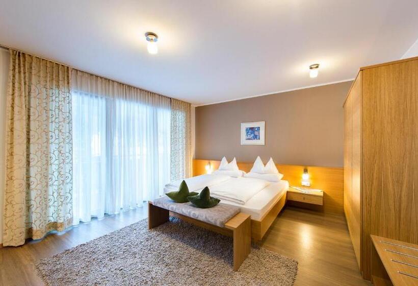 בית מלון כפרי Reischach