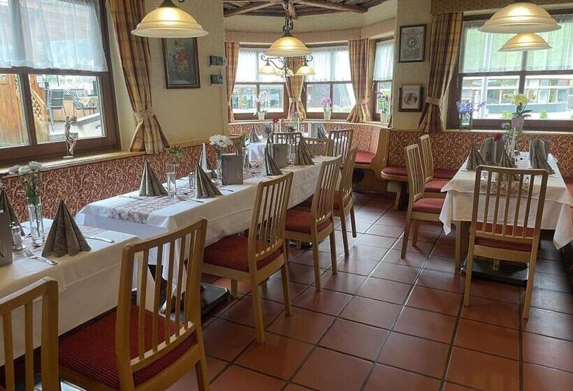 ホテル Restaurant Pension Dorfwirt