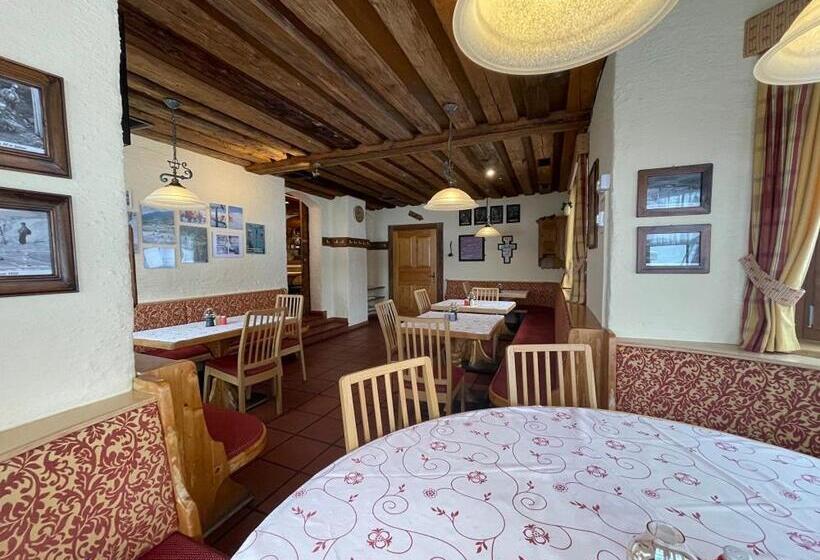 ホテル Restaurant Pension Dorfwirt