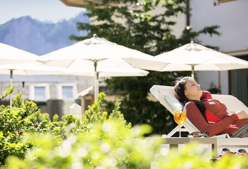 هتل Robinson Schlanitzen Alm   Hermagor