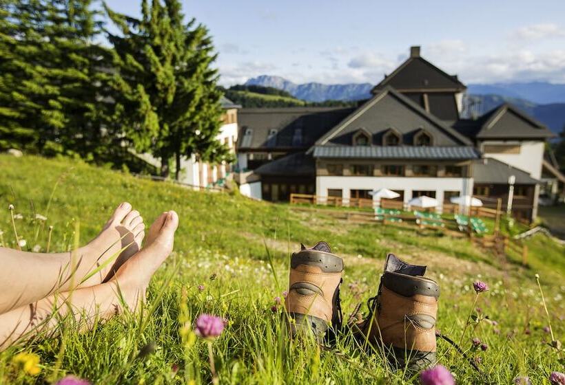 هتل Robinson Schlanitzen Alm   Hermagor