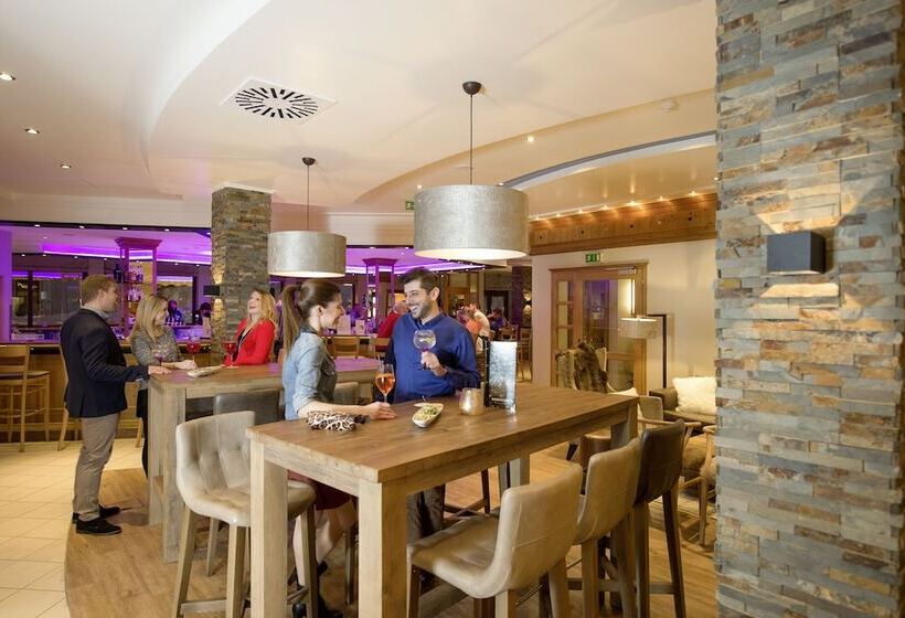 هتل Robinson Schlanitzen Alm   Hermagor