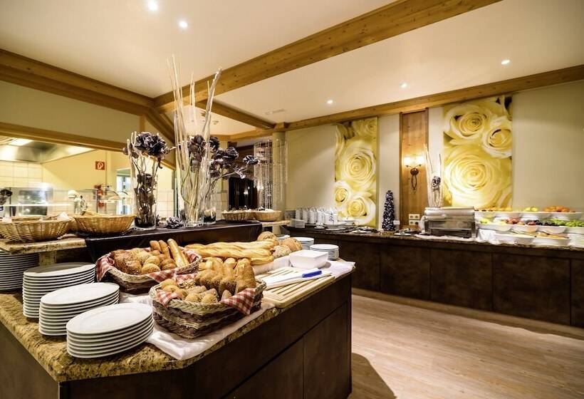 هتل Robinson Schlanitzen Alm   Hermagor