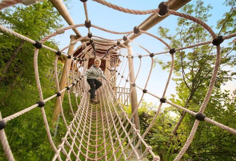 هتل Robinson Schlanitzen Alm   Hermagor