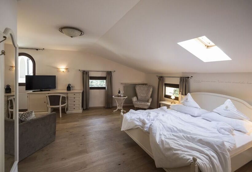 בית מלון כפרי Schloss Plars Wine & Suites