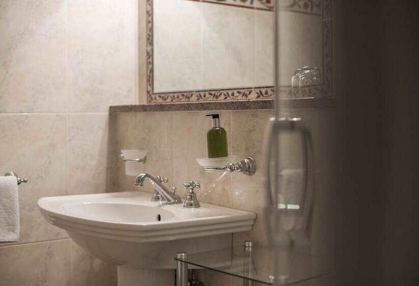 בית מלון כפרי Schloss Plars Wine & Suites