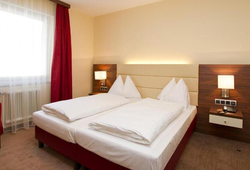 هتل Schönis Land