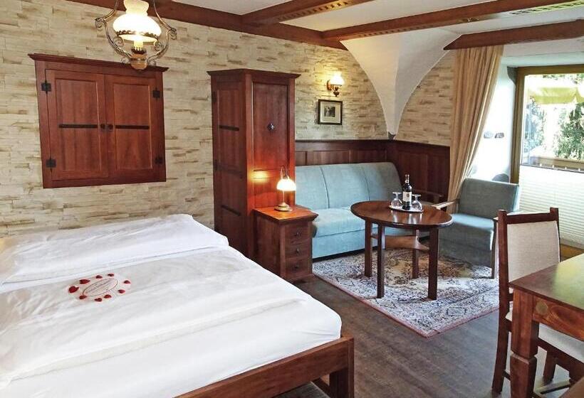 בית מלון כפרי Staudacher Hof Das Romantische Haus