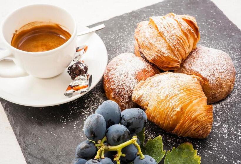 ホテル Tenuta Del Poggio Antico