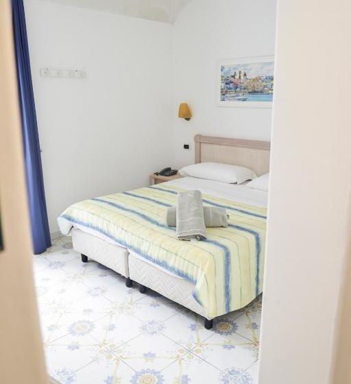 هتل Terme Oriente   Beach & Spa