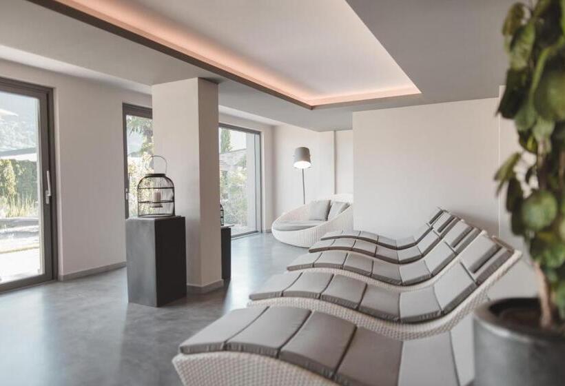 호텔 Tiefenbrunn Gardensuites & Breakfast