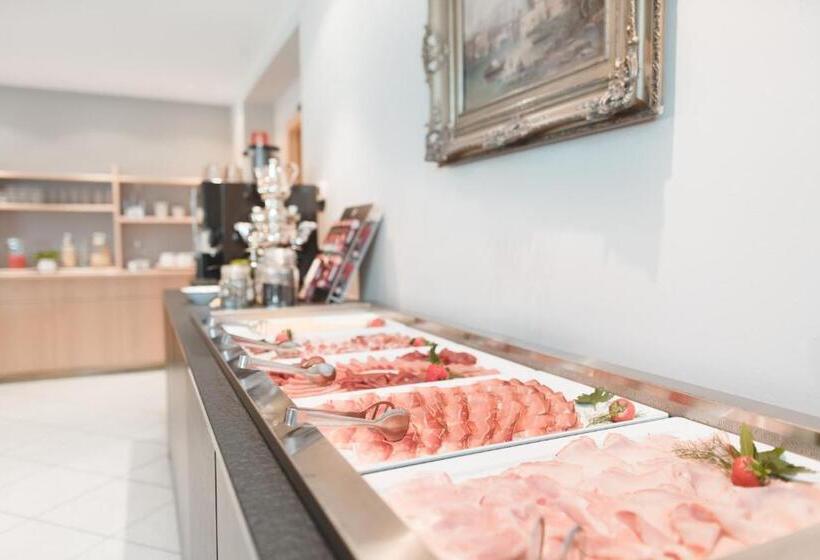 호텔 Tiefenbrunn Gardensuites & Breakfast