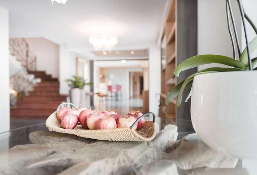 호텔 Tiefenbrunn Gardensuites & Breakfast