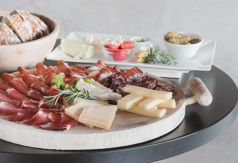 호텔 Tiefenbrunn Gardensuites & Breakfast