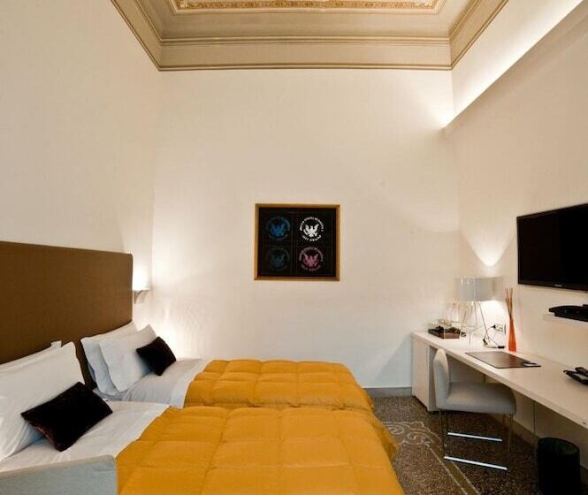 هتل Town House Cavour